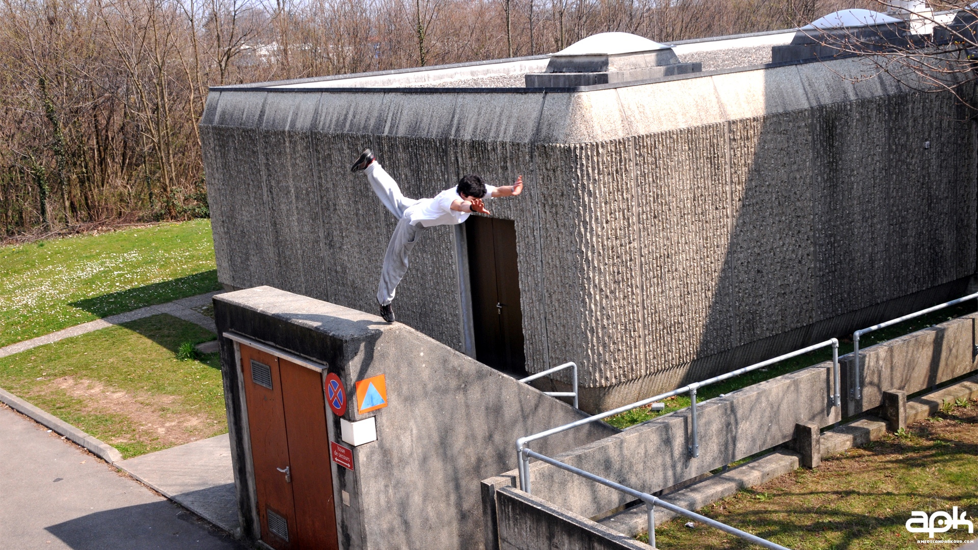 Parkour Wallpaper - Hd Wallpaper Parkour , HD Wallpaper & Backgrounds