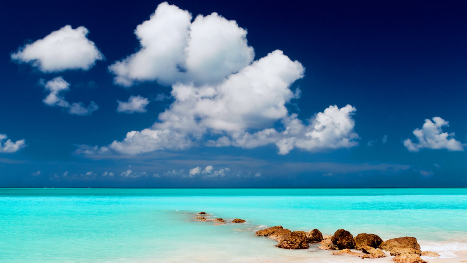 Full Hd Wallpaper Goa Beach Tropic Azure Ocean Cloud - Blue Water Sea Hd , HD Wallpaper & Backgrounds