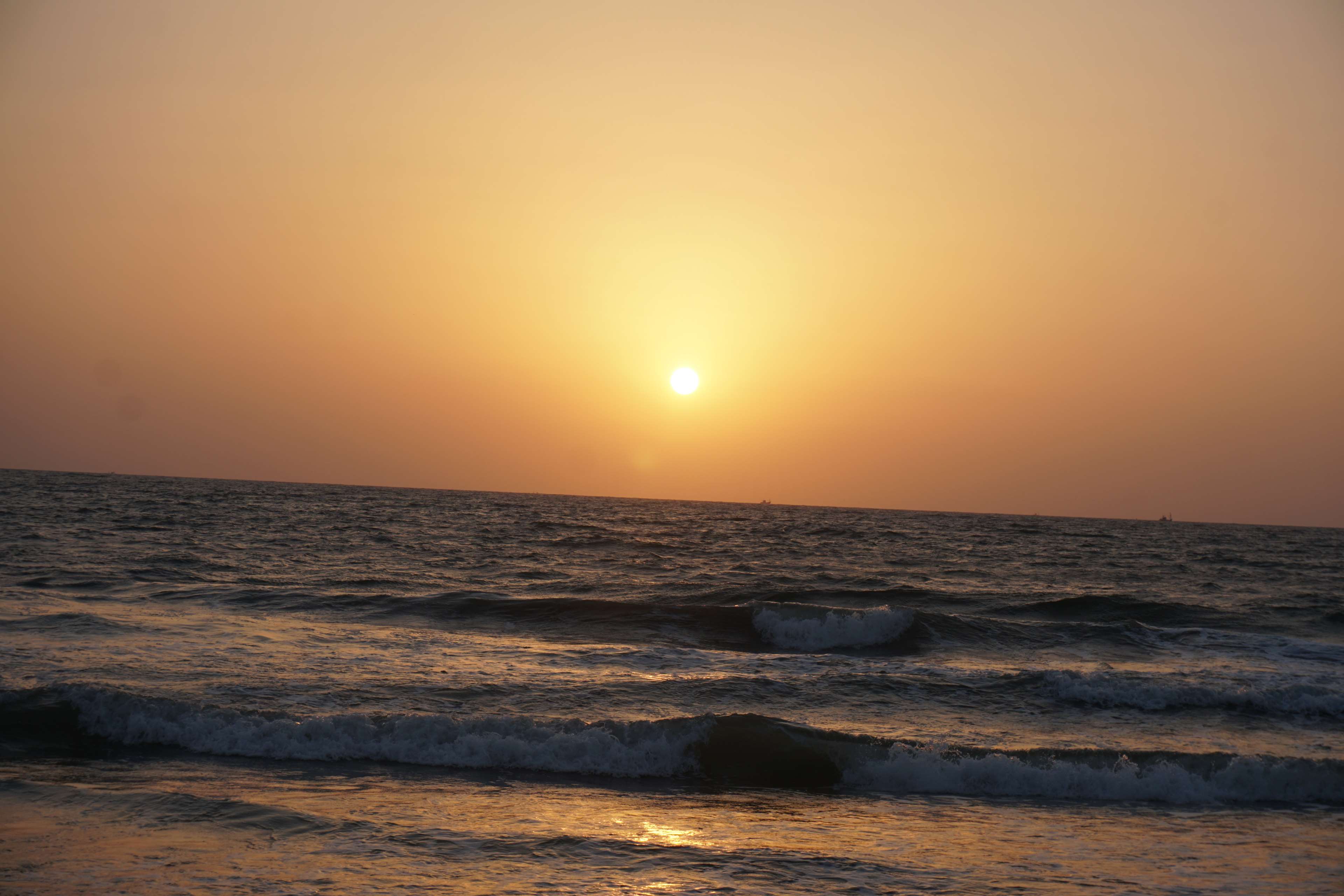 Beach, Evening Sky, Evening Sun, Goa, Nature, Sea, - Sunset , HD Wallpaper & Backgrounds