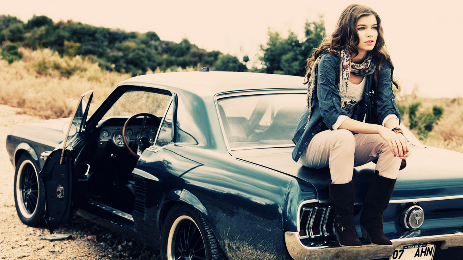 Wiki Girls Cars Full Hd Wallpapers Pic Wpc001023 - Car And Girl , HD Wallpaper & Backgrounds