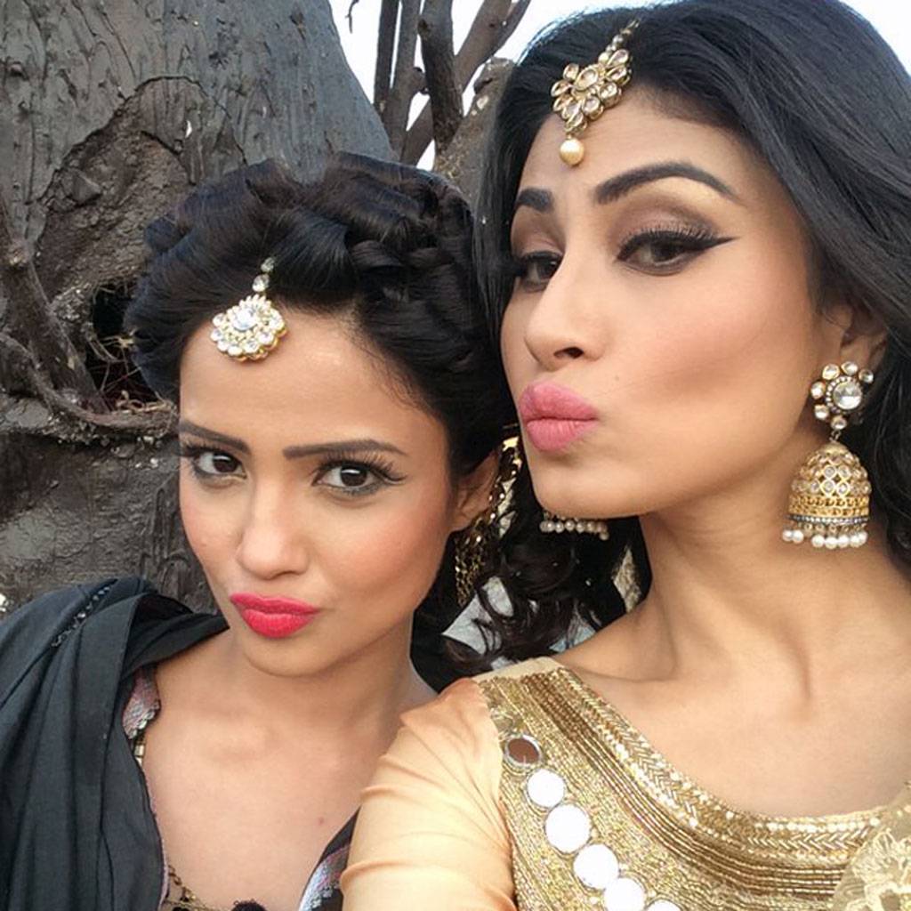 Gallery Big Image - Mouni Roy Nagin , HD Wallpaper & Backgrounds