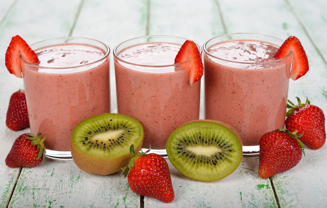 Photo Wallpaper Kiwi, Strawberry, Milkshake - Triple Threat Fruit Smoothie , HD Wallpaper & Backgrounds