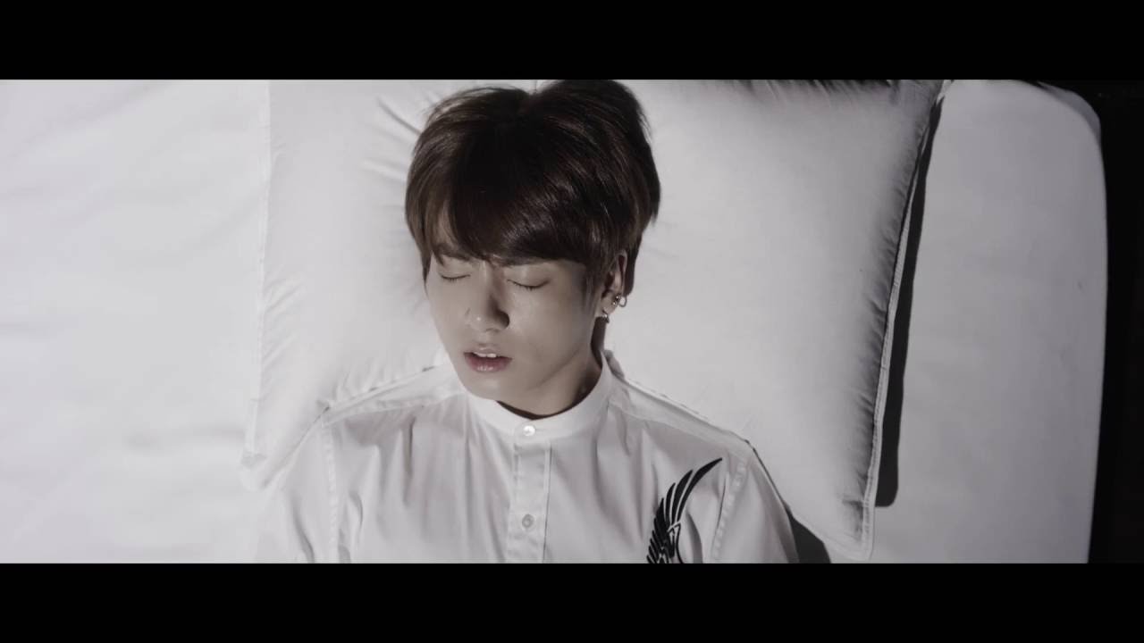 Jungkook In Bed Wings , HD Wallpaper & Backgrounds
