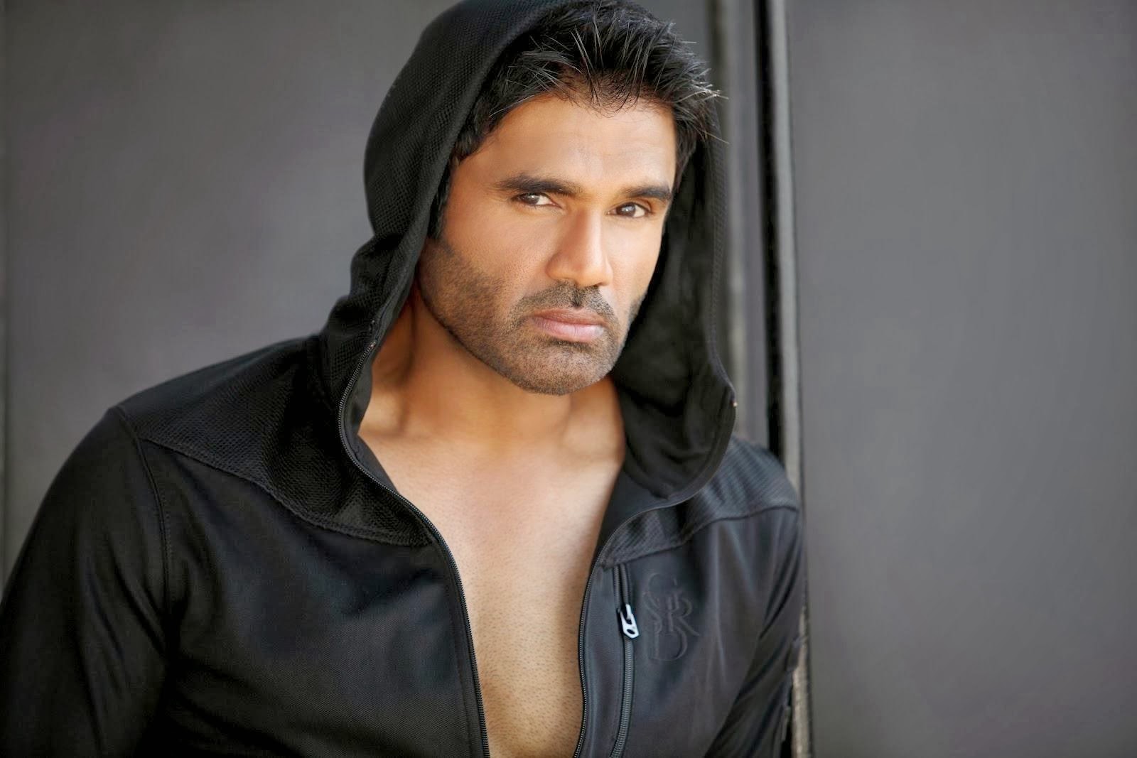 Bollywood Hero Hd Wallpaper - Suniel Shetty , HD Wallpaper & Backgrounds