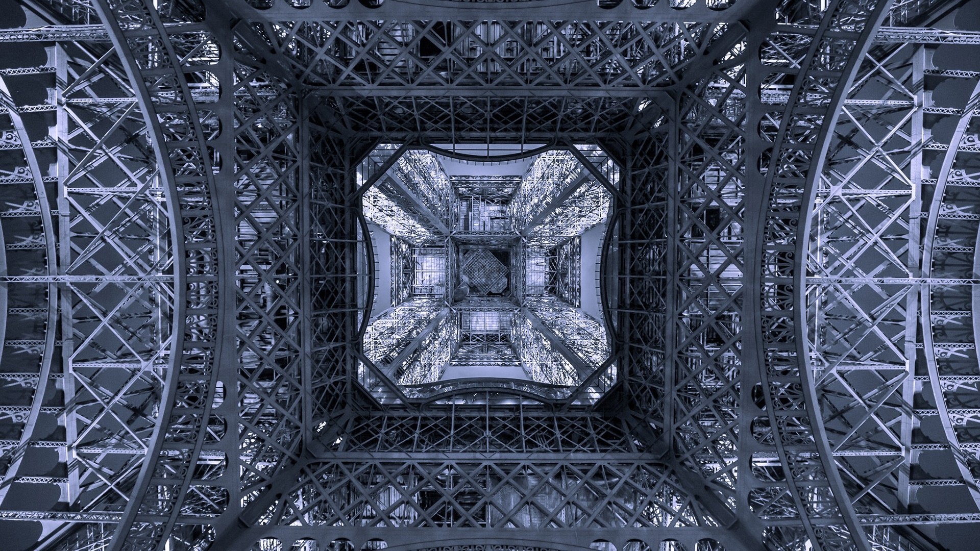 Landscape Portrait - Eiffel Tower , HD Wallpaper & Backgrounds
