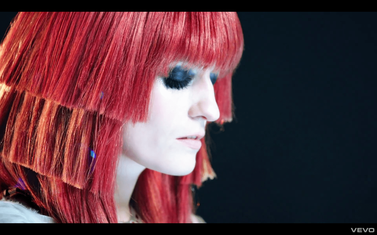 Spectrum Video Premiere Gangstersaysrelax - Florence The Machine Unreleased , HD Wallpaper & Backgrounds