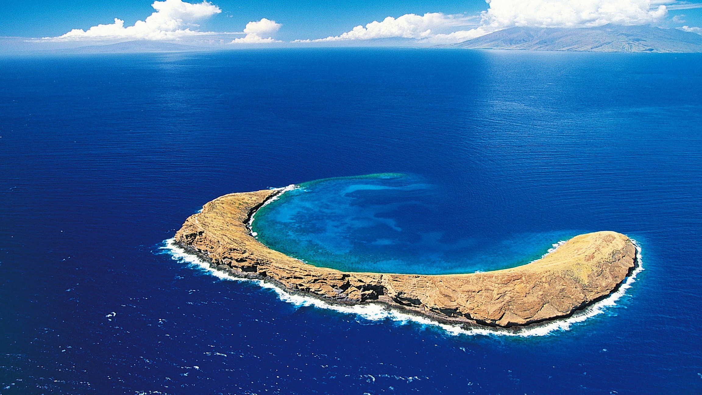 Molokini Crater , HD Wallpaper & Backgrounds