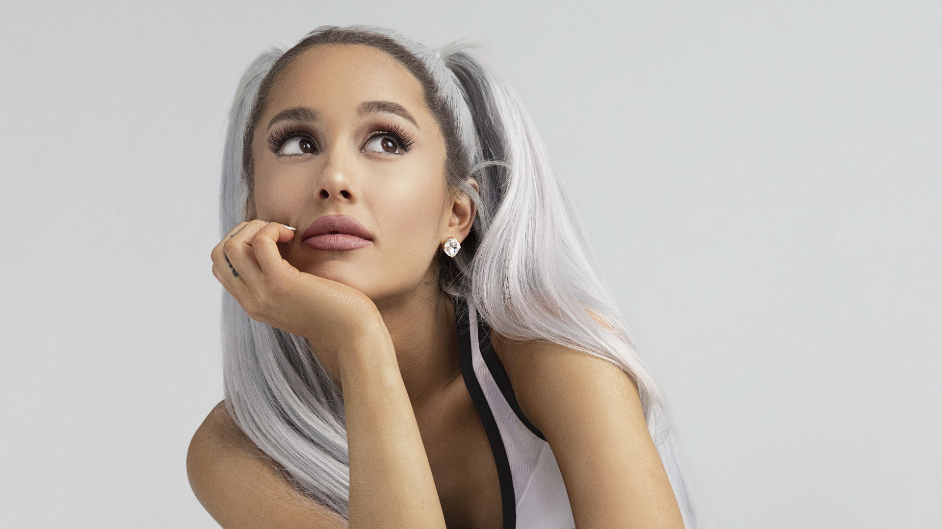 Ariana Grande , HD Wallpaper & Backgrounds