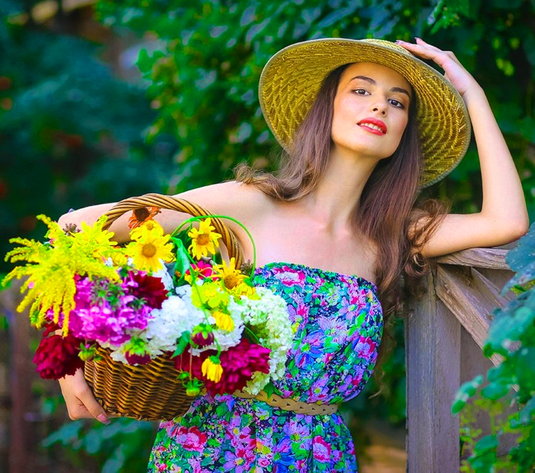 Beauty Girl With Flower , HD Wallpaper & Backgrounds