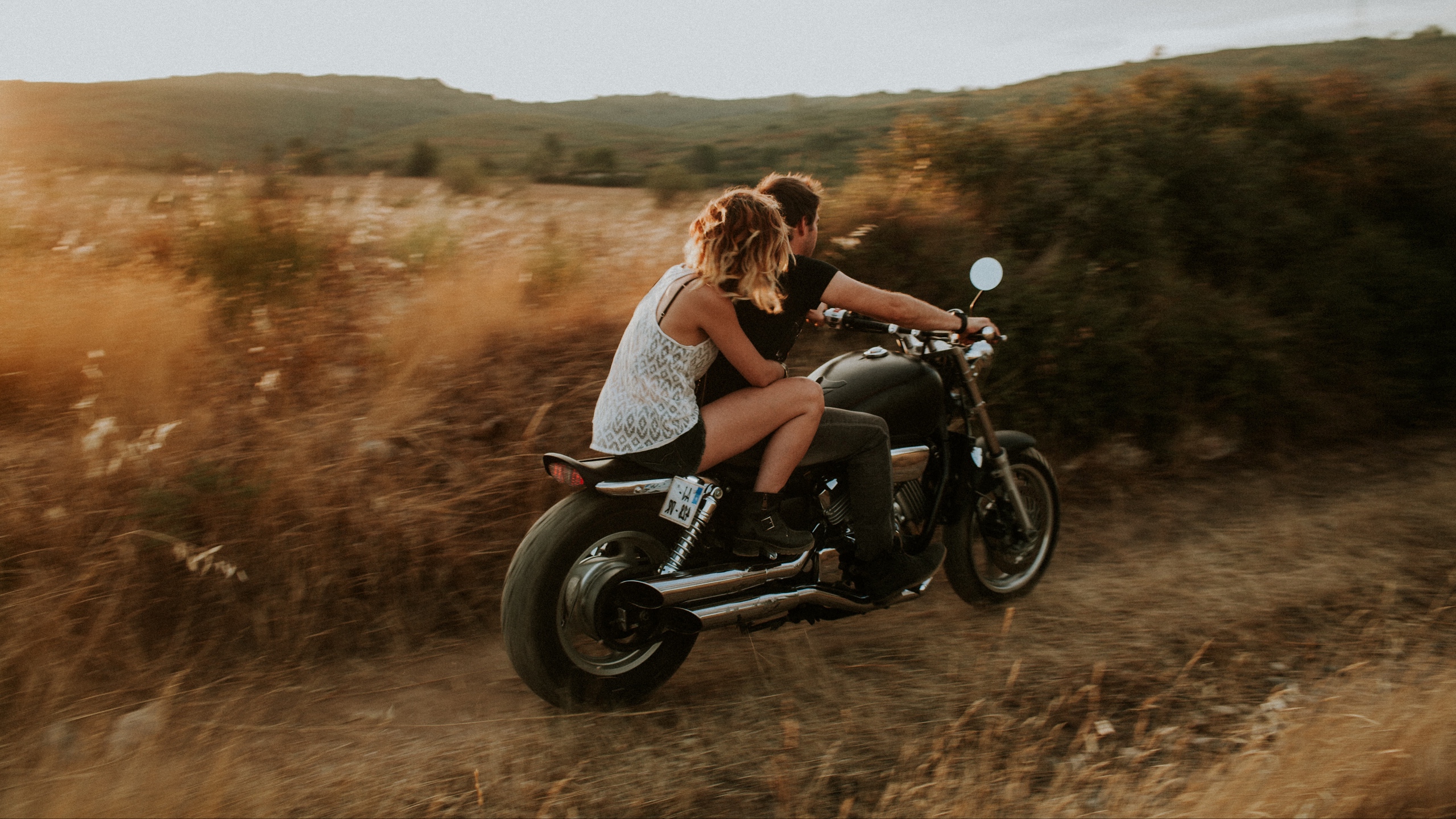 Motorcycle Couple , HD Wallpaper & Backgrounds