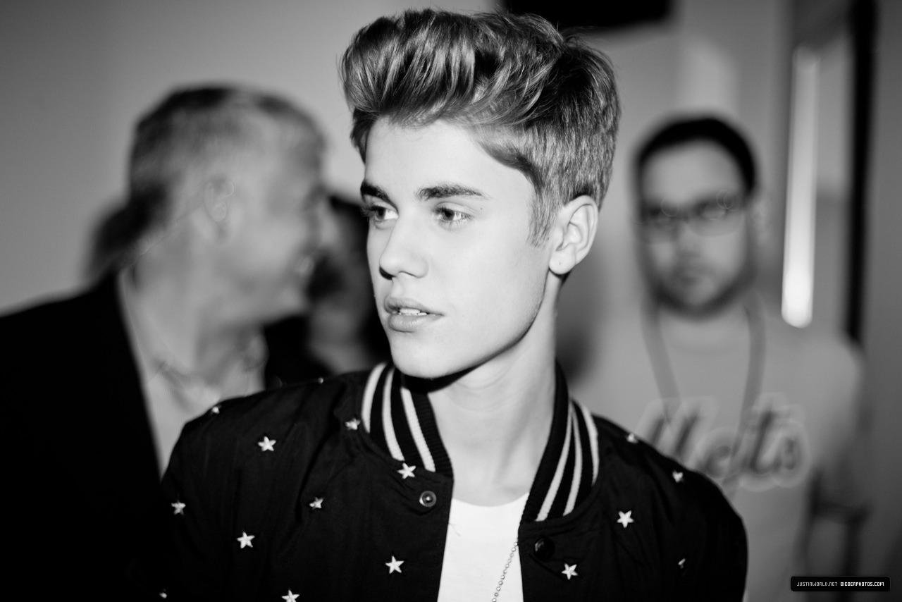 Justin Bieber Hd Wallpaper 2014 , HD Wallpaper & Backgrounds