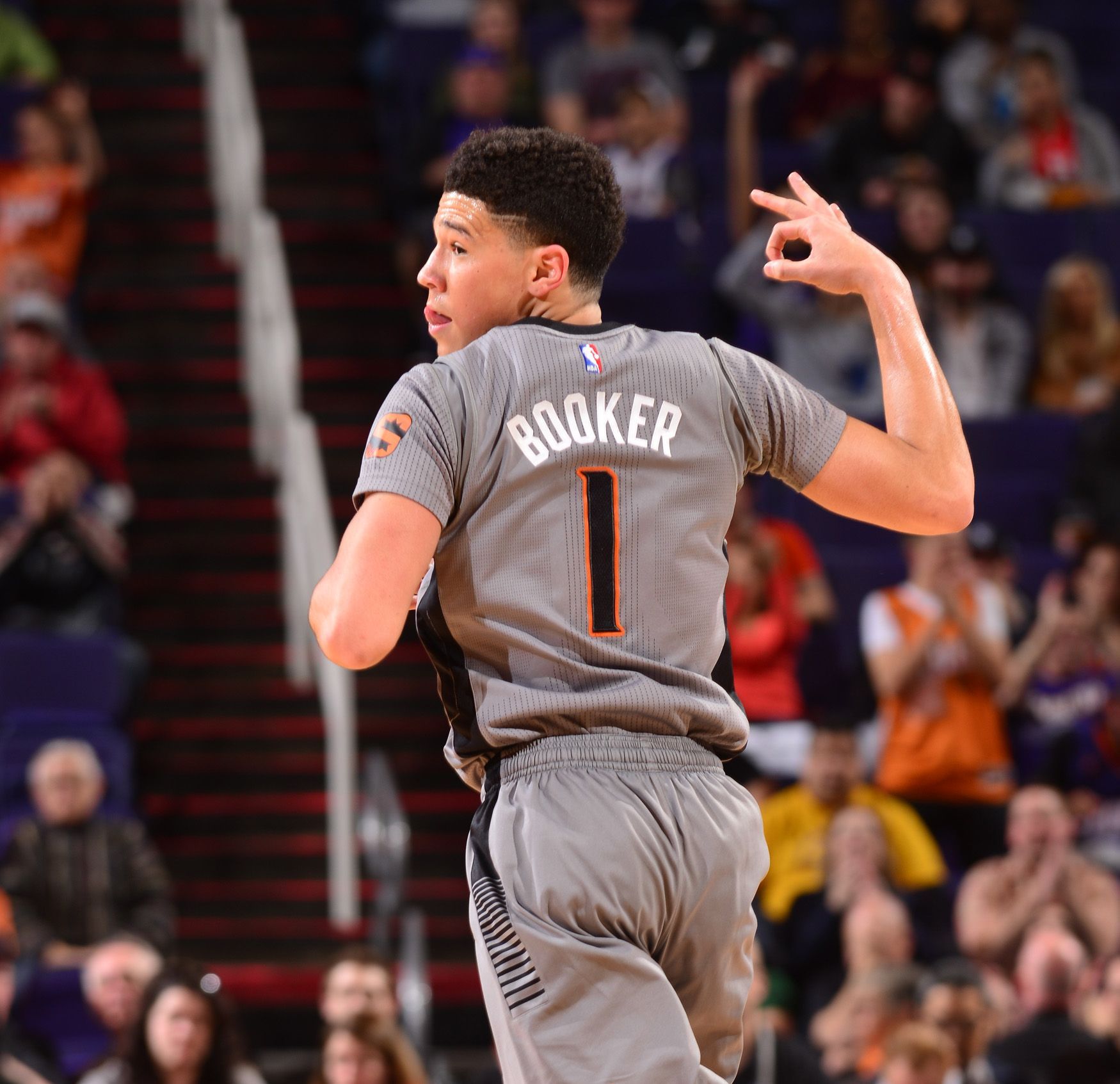 Devin Booker Iphone 6 , HD Wallpaper & Backgrounds