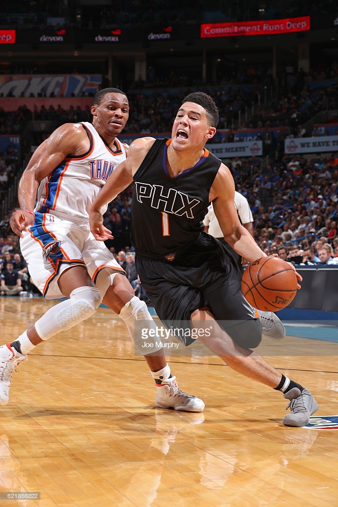 Devin Booker Is Expanding His Game Beyond Getting Buckets - Basketball Moves , HD Wallpaper & Backgrounds