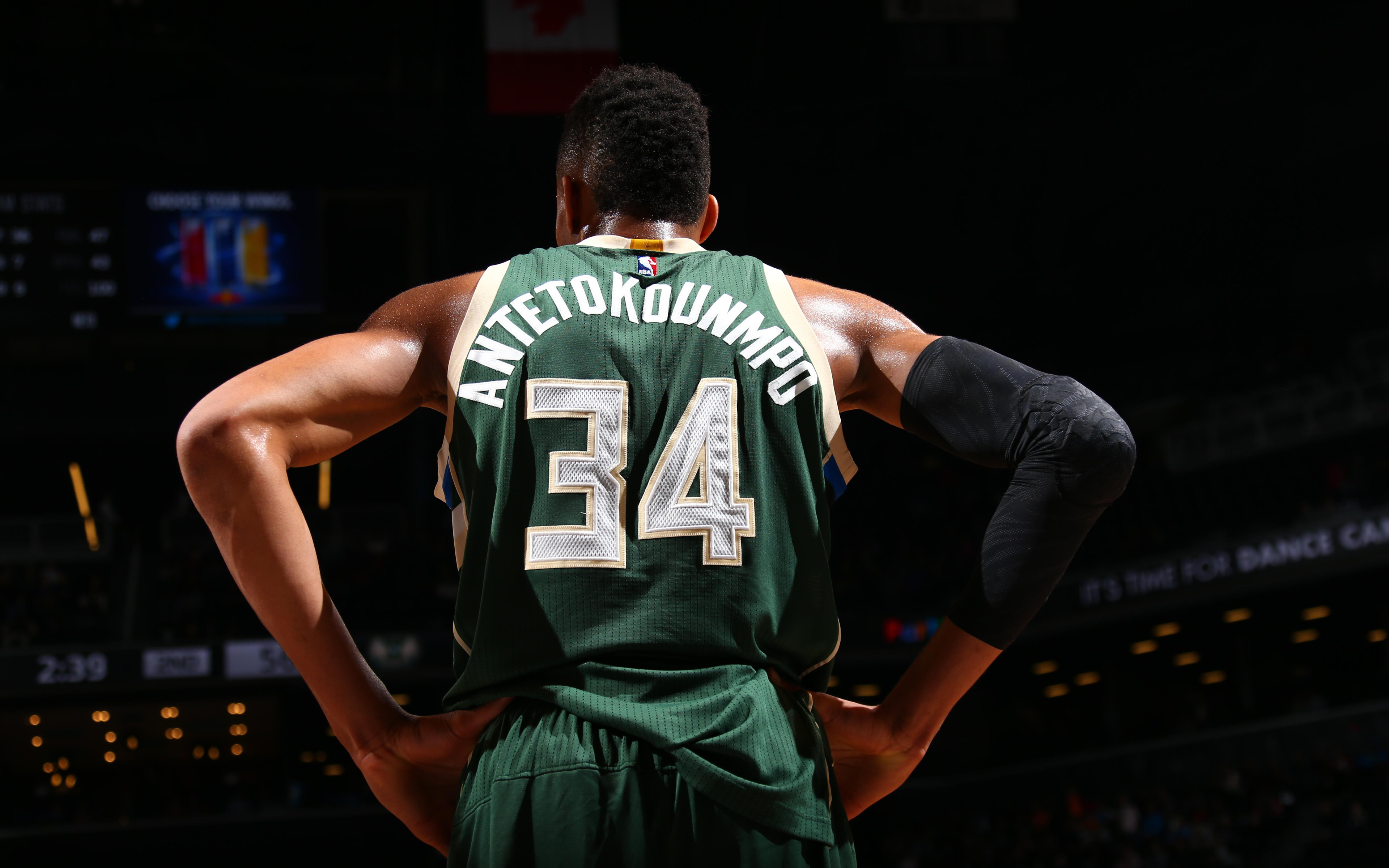 Giannis Antetokounmpo, Greek Basketball Player, Nba, - Giannis Antetokounmpo Back , HD Wallpaper & Backgrounds