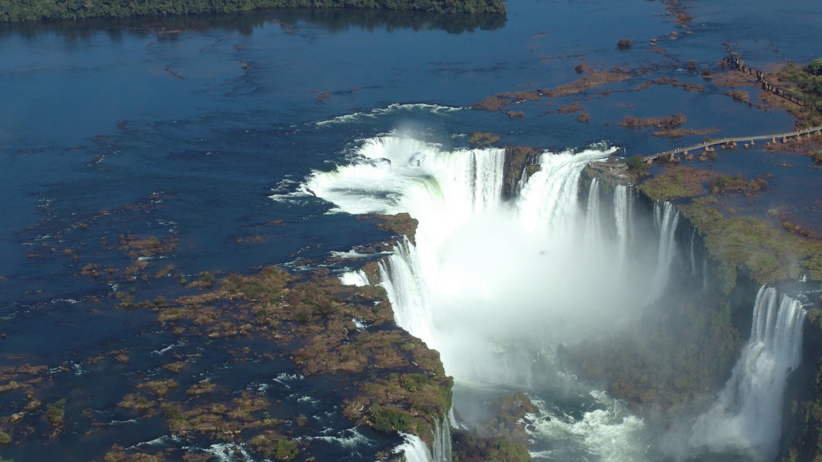 Waterfall Wallpaper Hd 1080p - Iguazu Falls , HD Wallpaper & Backgrounds