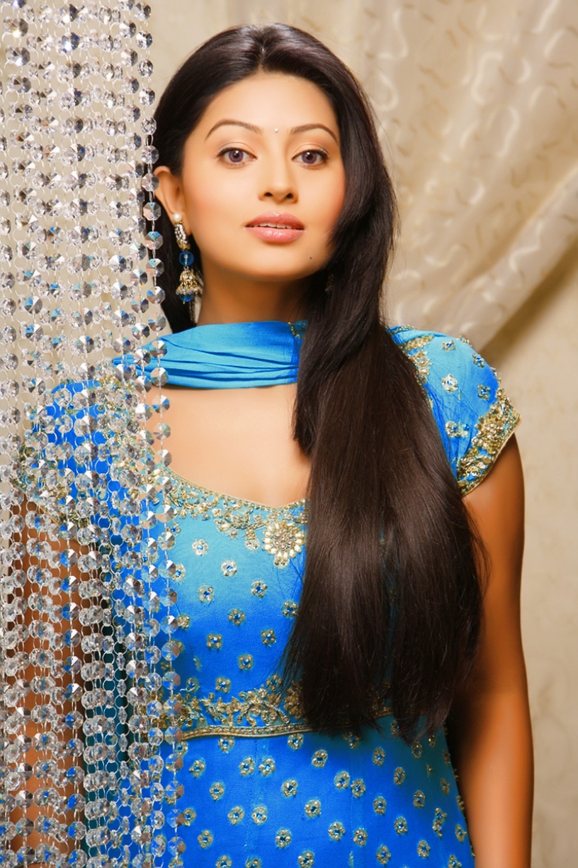 Sneha Hot Images - Tamil Hot Actres Sneha , HD Wallpaper & Backgrounds