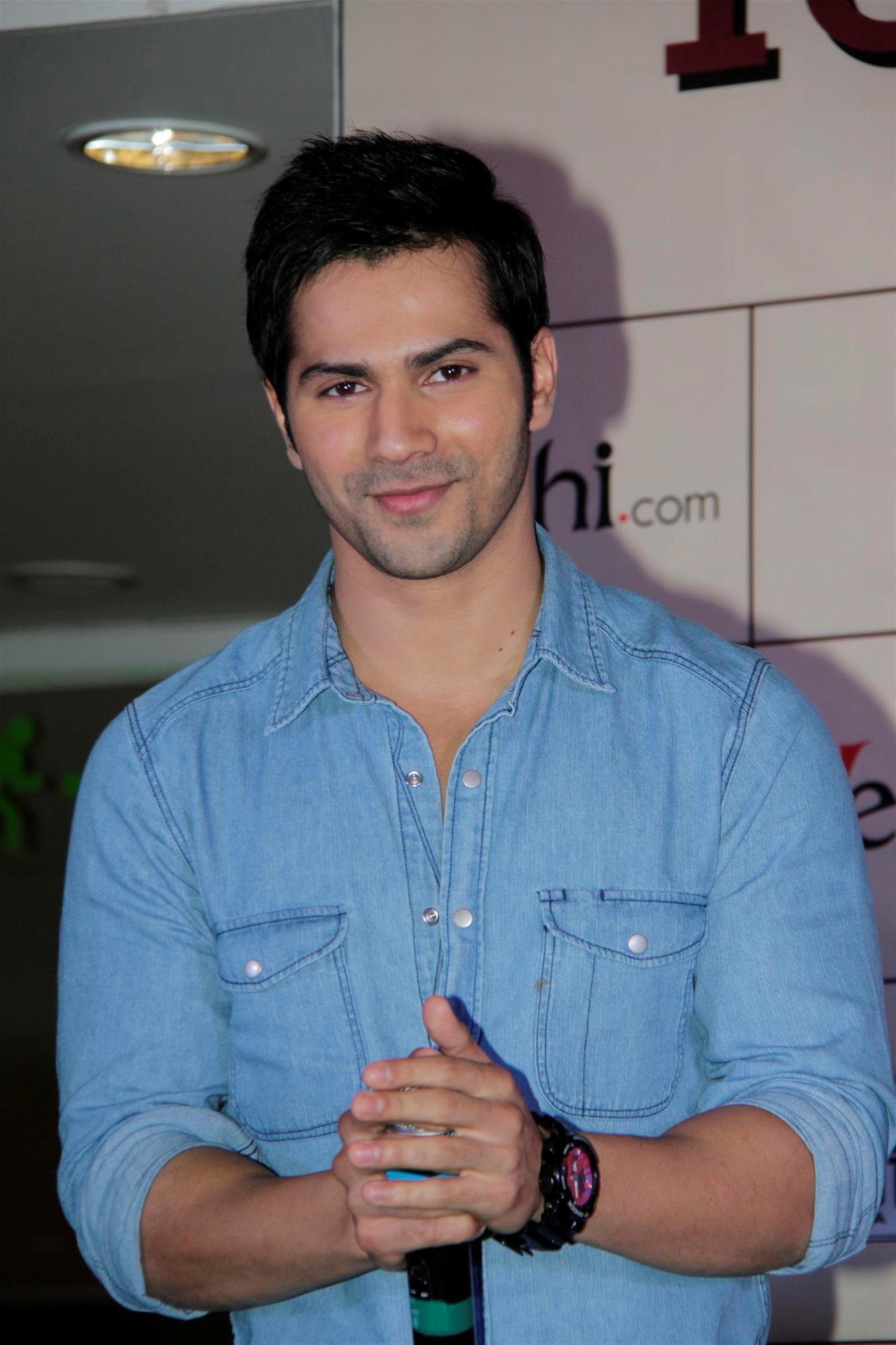 Varun Dhawan Wallpapers Bt447 - Varun Dhawan , HD Wallpaper & Backgrounds