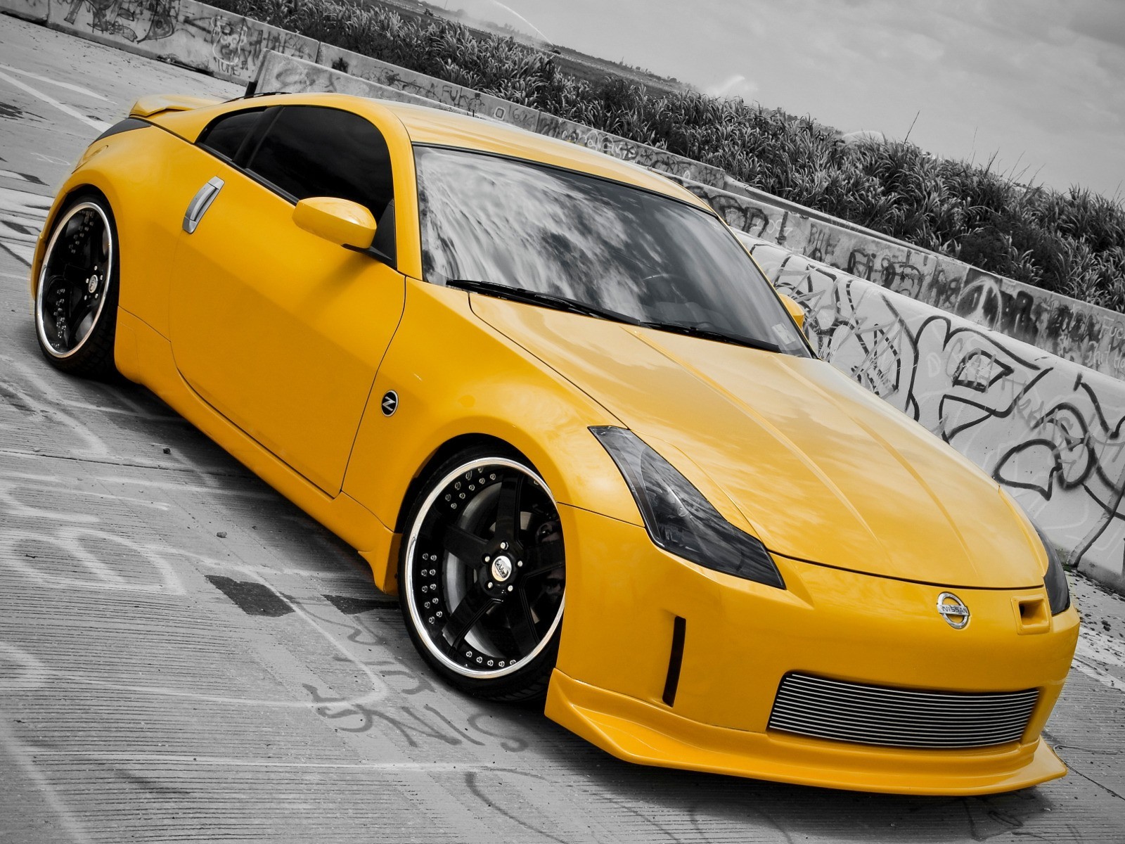 Cars Vehicles Nissan 350z Jdm Wallpaper - Yellow Nissan 350z , HD Wallpaper & Backgrounds