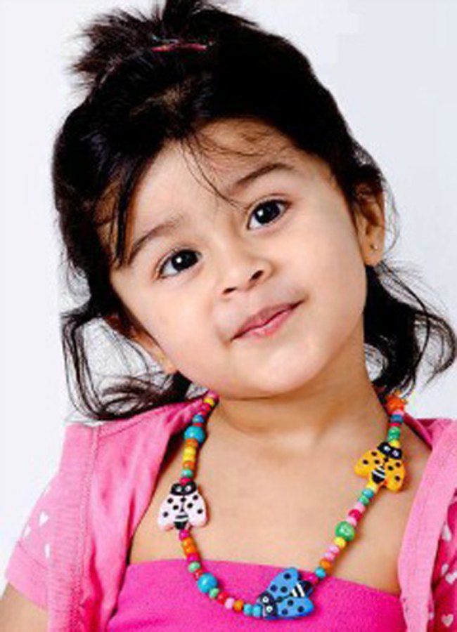 Indian Cute Baby Girl Photos Hd The Mercedes Benz - Cute Indian Girl Babys , HD Wallpaper & Backgrounds