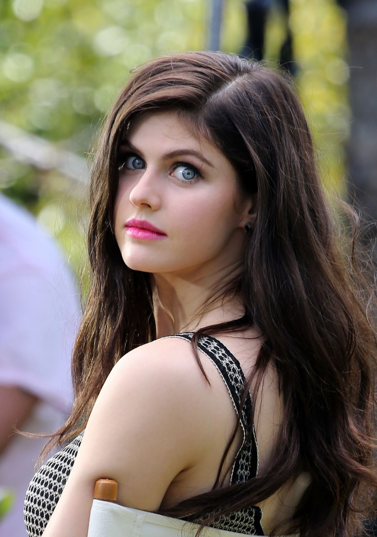 Alexandra Daddario , HD Wallpaper & Backgrounds