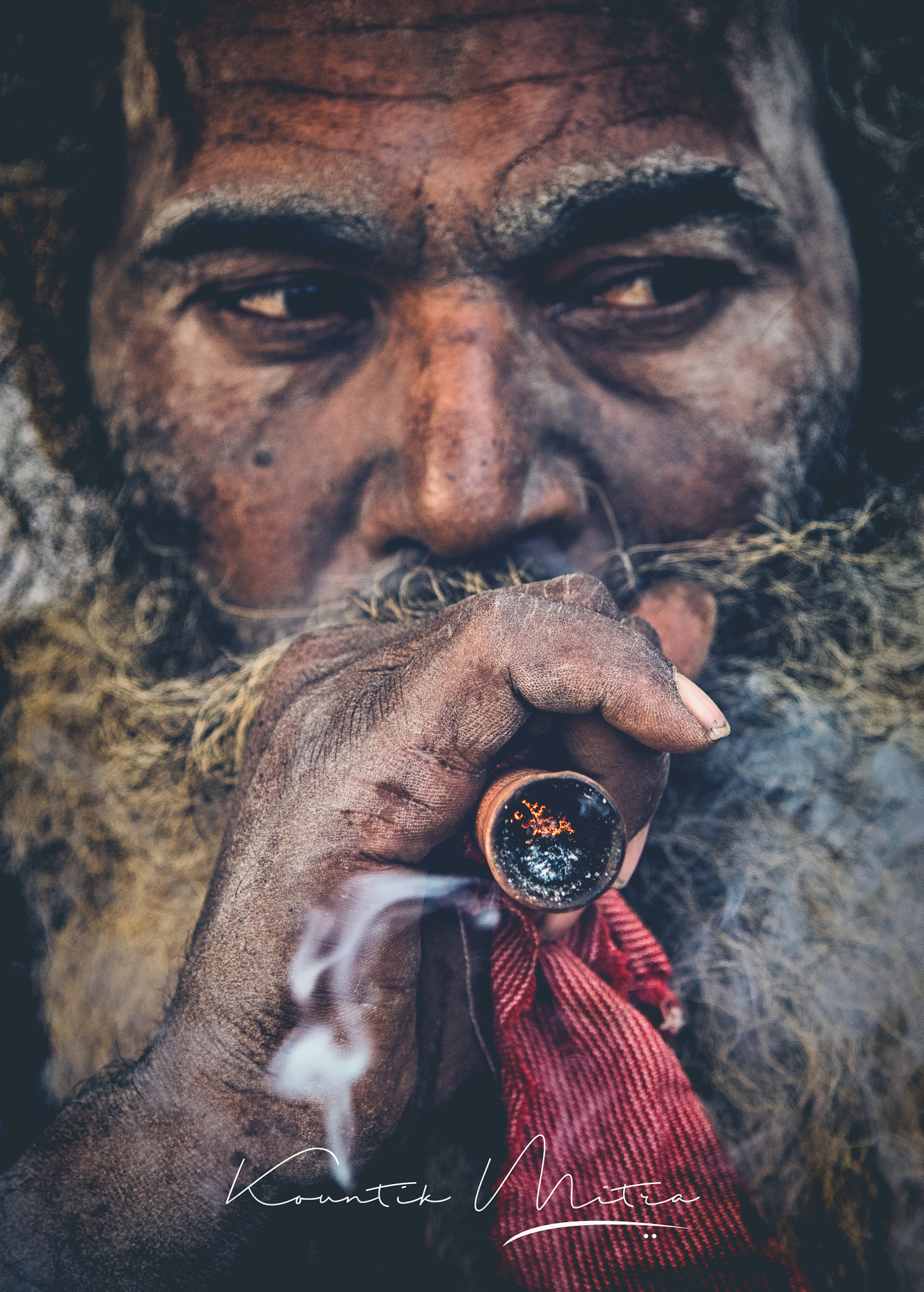 Beard Man Smoking , HD Wallpaper & Backgrounds