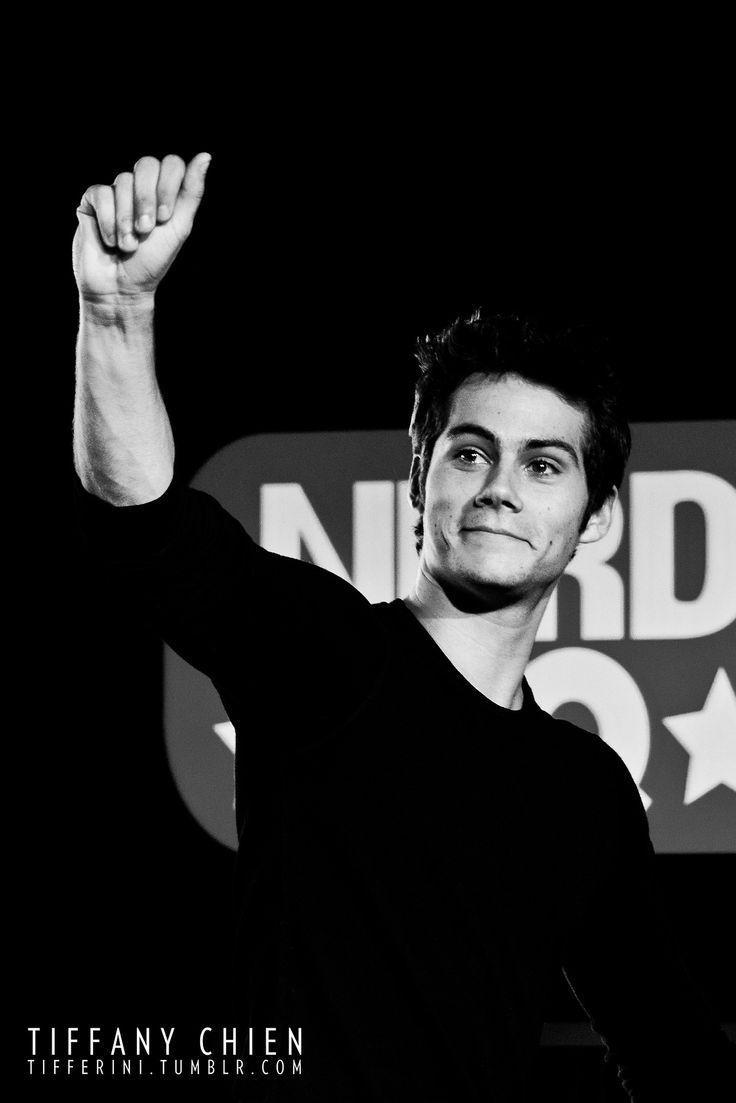 Dylan O Brien Lockscreen , HD Wallpaper & Backgrounds