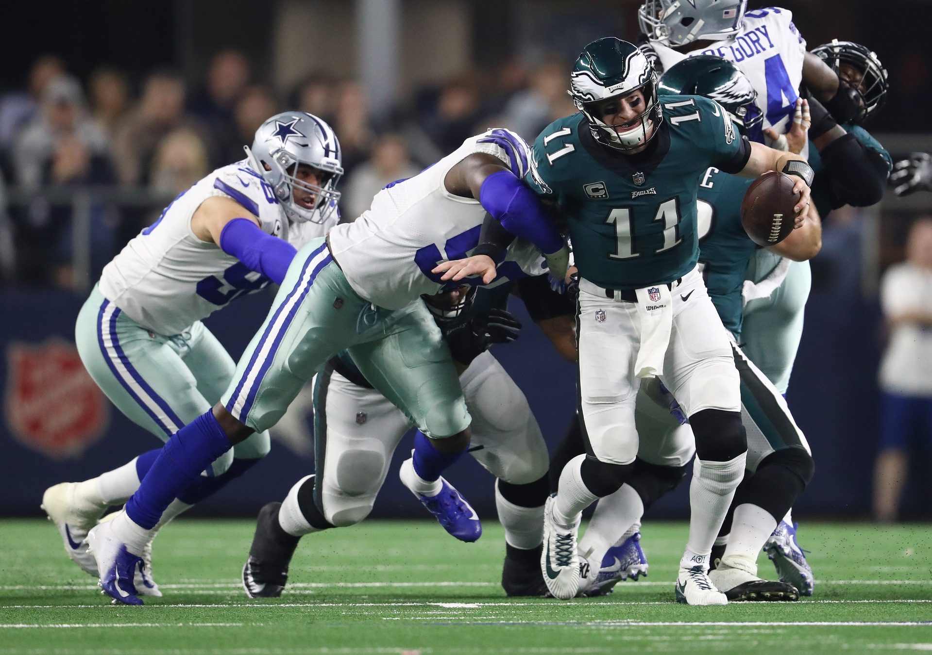 Demarcus Lawrence Carson Wentz , HD Wallpaper & Backgrounds