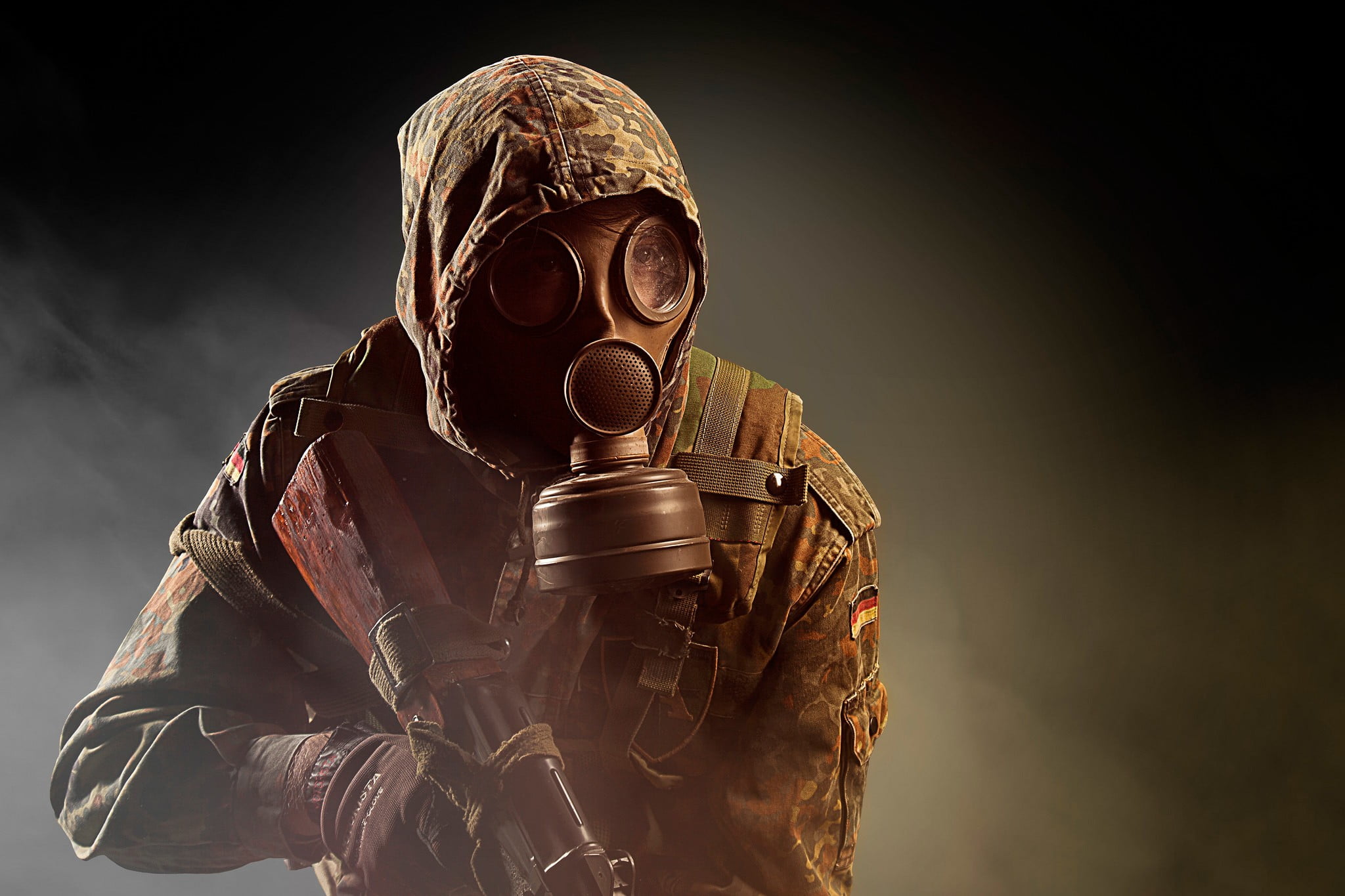 Gas Mask Man Hd , HD Wallpaper & Backgrounds