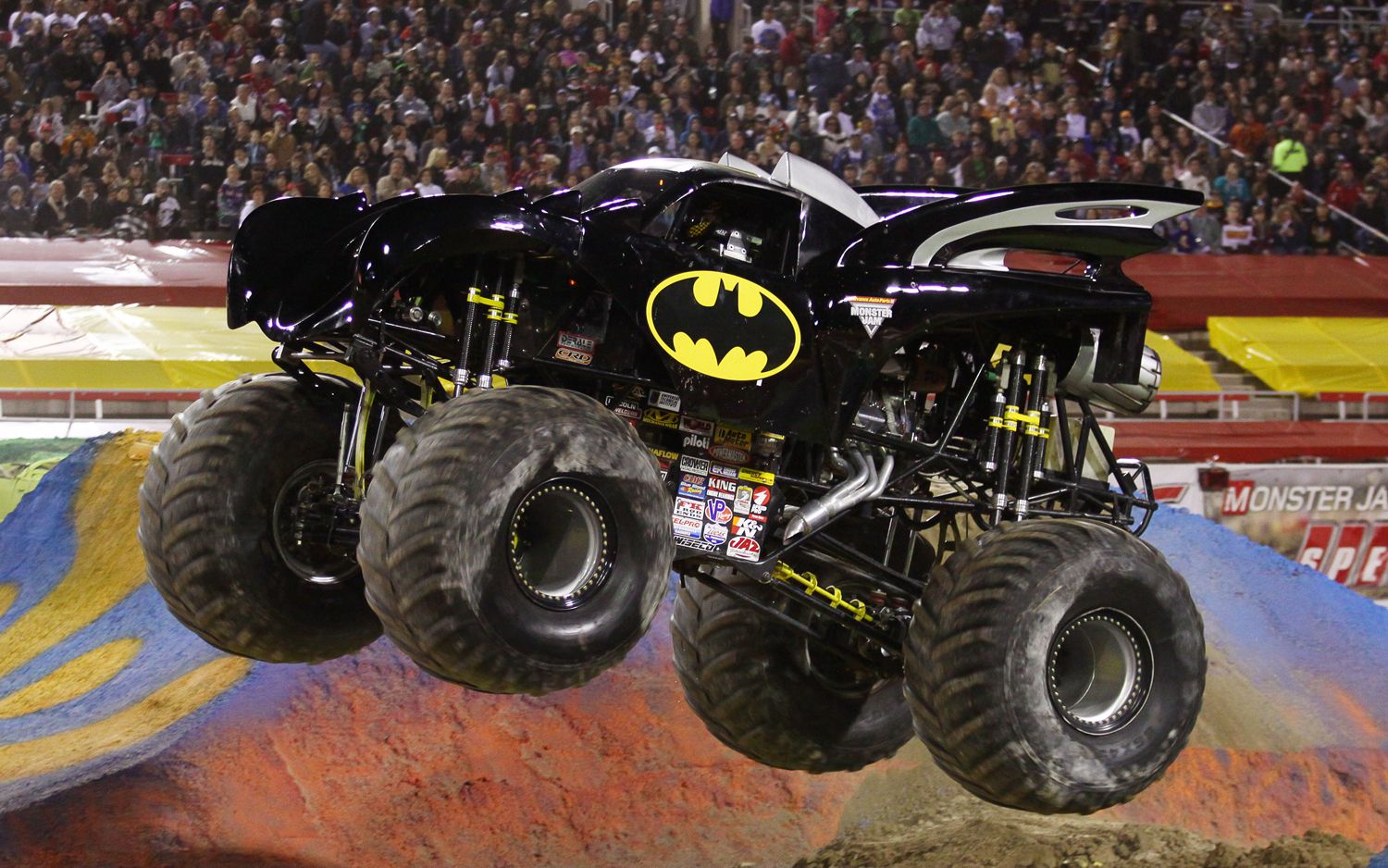 Batman The Monster Truck , HD Wallpaper & Backgrounds