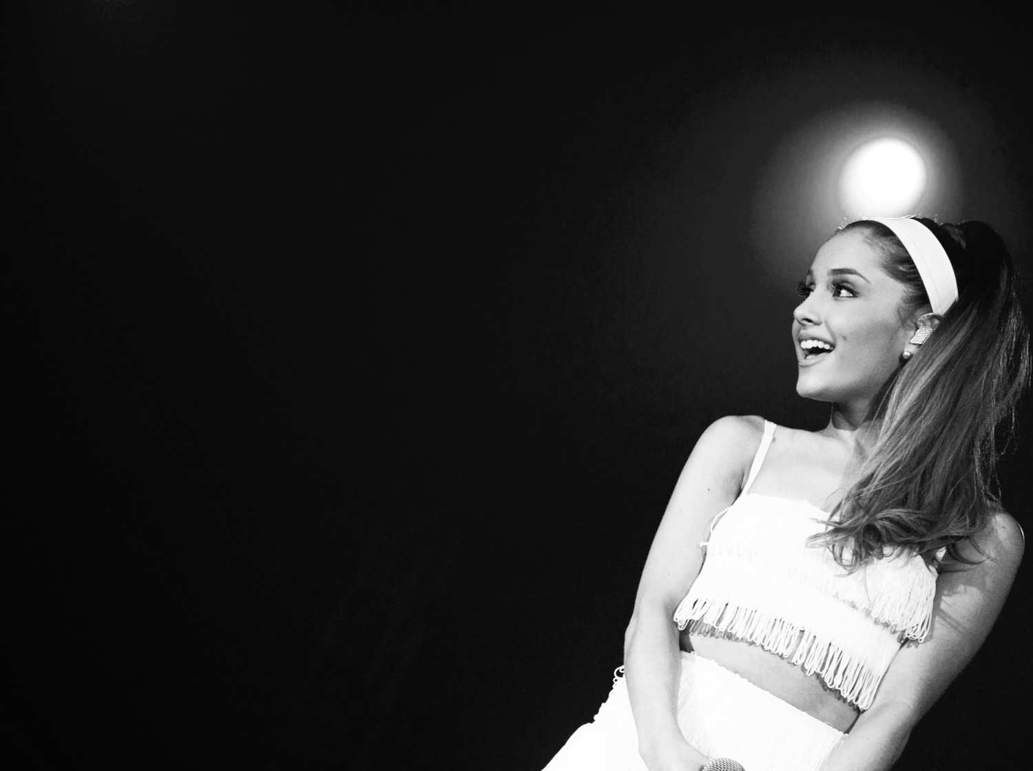 Ariana Grande Wallpaper Desktop , HD Wallpaper & Backgrounds