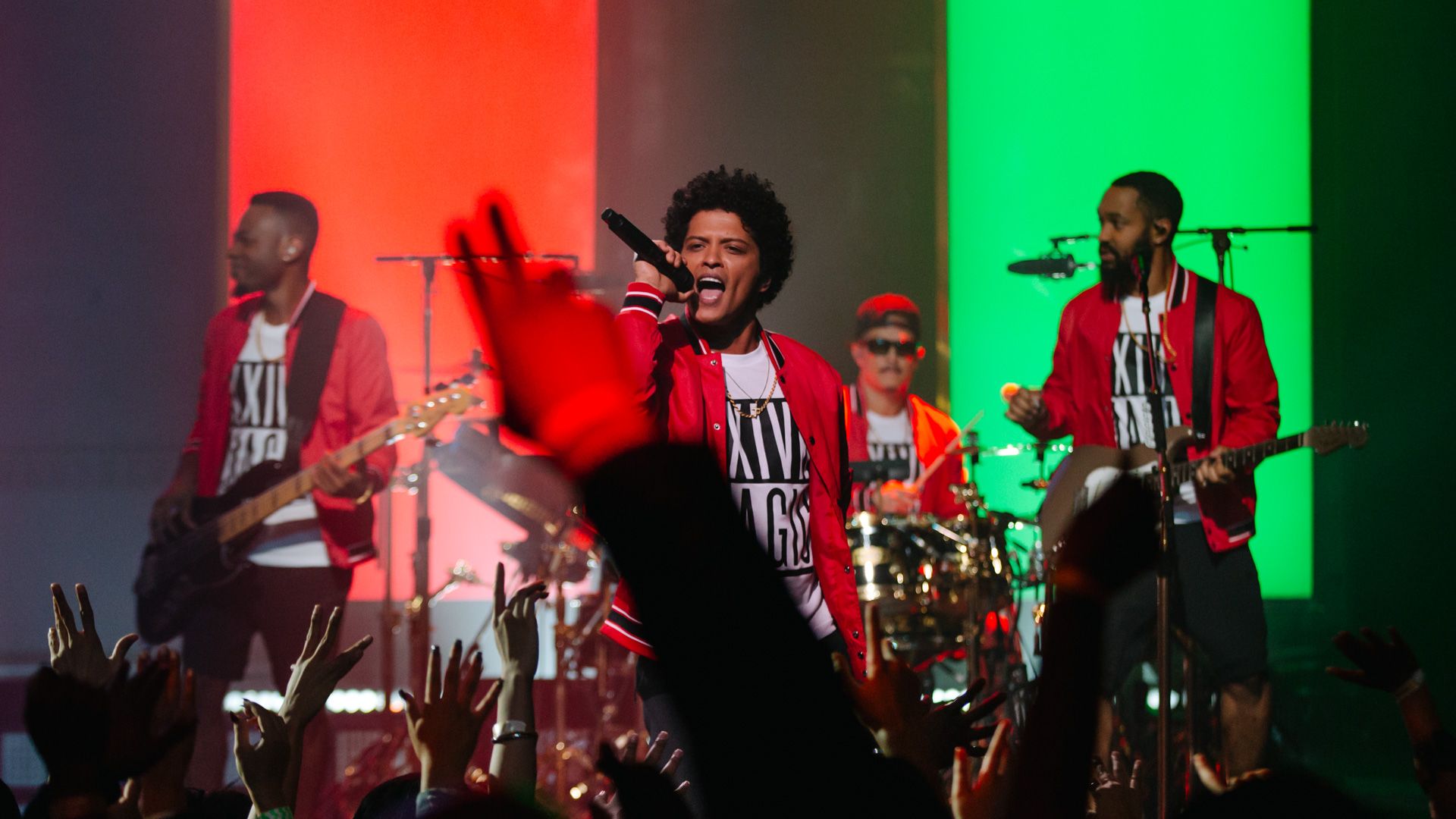 Bruno Mars Live At The Apollo , HD Wallpaper & Backgrounds