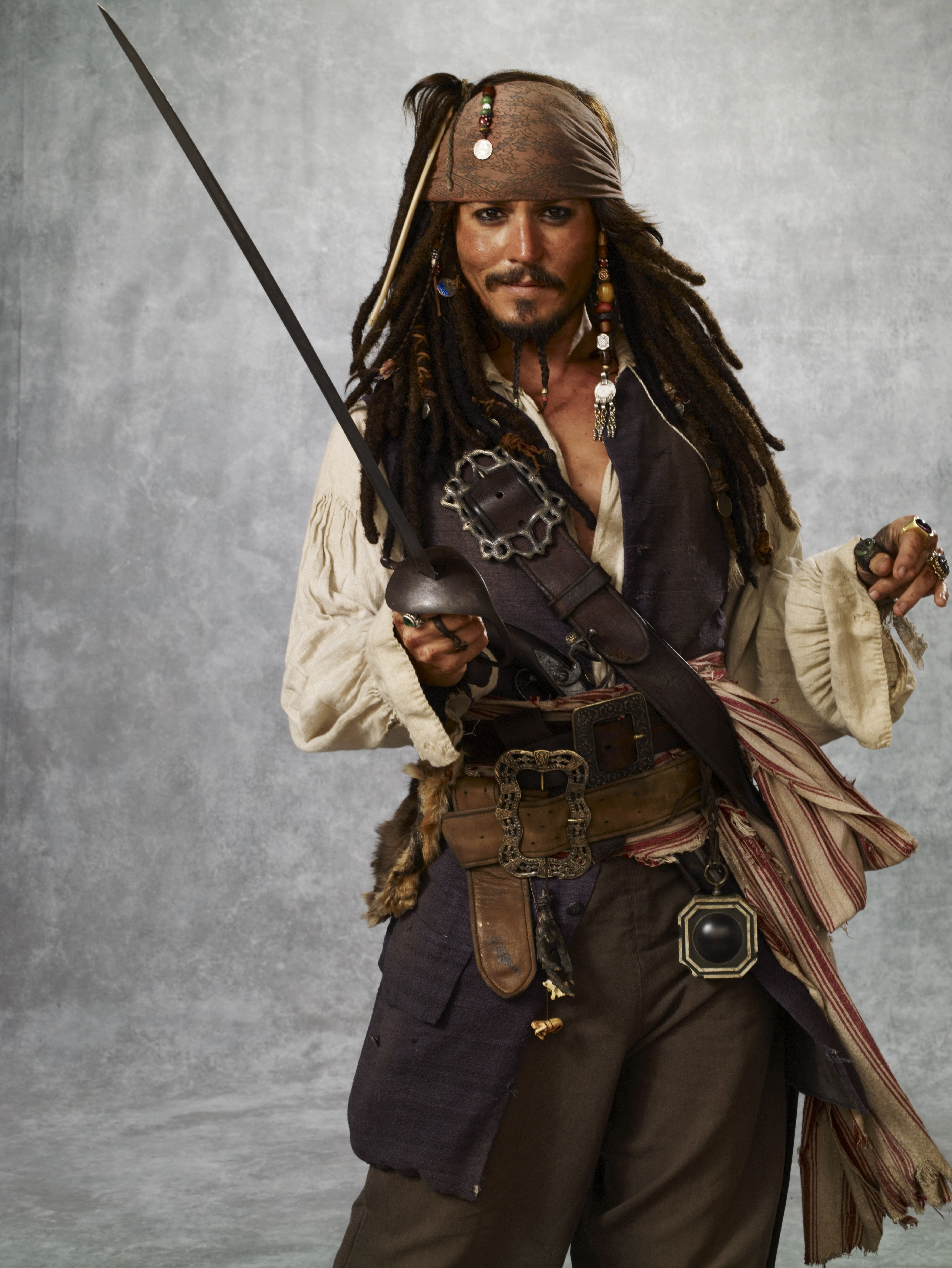 Pirates Of The Caribbean Captain Jack Sparrow Wallpaper - Pirates Of The Caribbean Jack Sparrow Iphone , HD Wallpaper & Backgrounds
