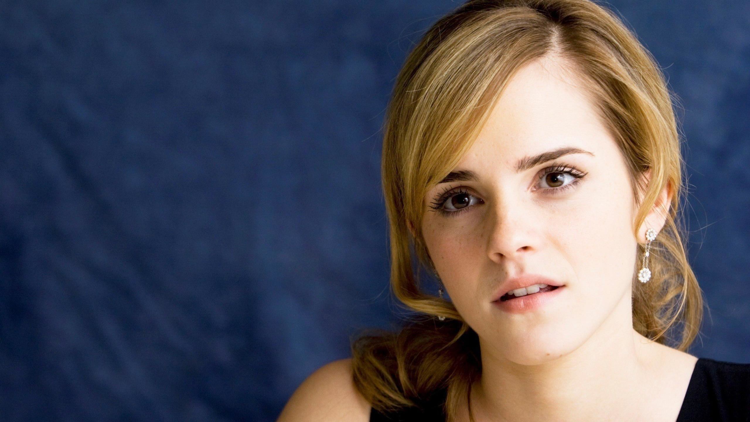 Emma Watson Actress Wallpaper-9 - Wallpaper , HD Wallpaper & Backgrounds