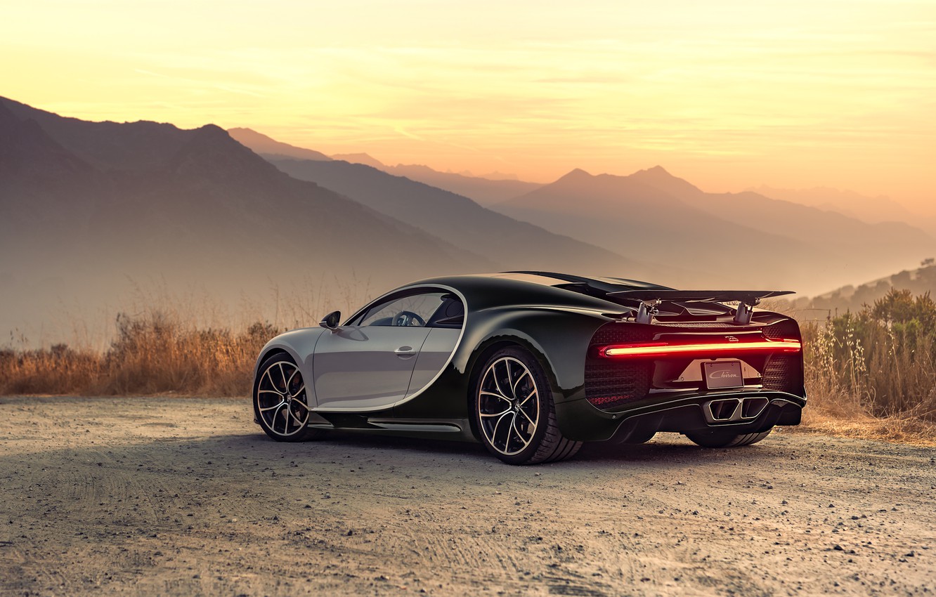 Photo Wallpaper Sunset, The Evening, Bugatti, Supercar, - Car Photography , HD Wallpaper & Backgrounds