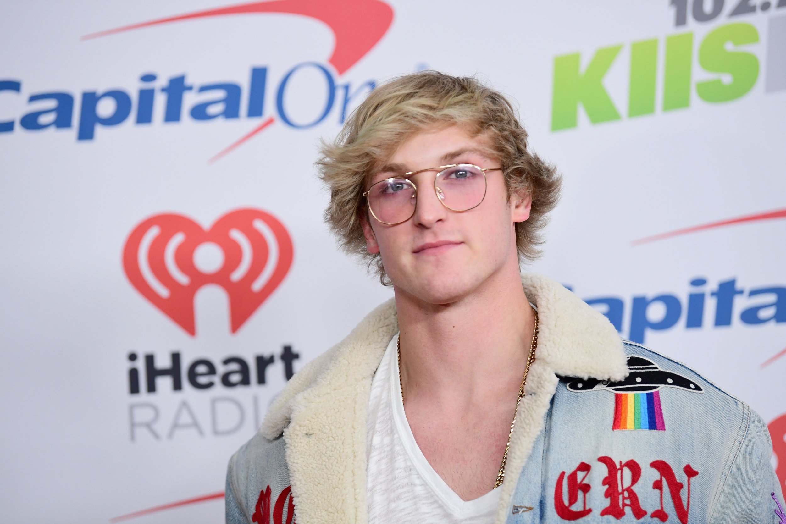 Logan Paul Apology Over Suicide Video - Logan Paul Youtube , HD Wallpaper & Backgrounds