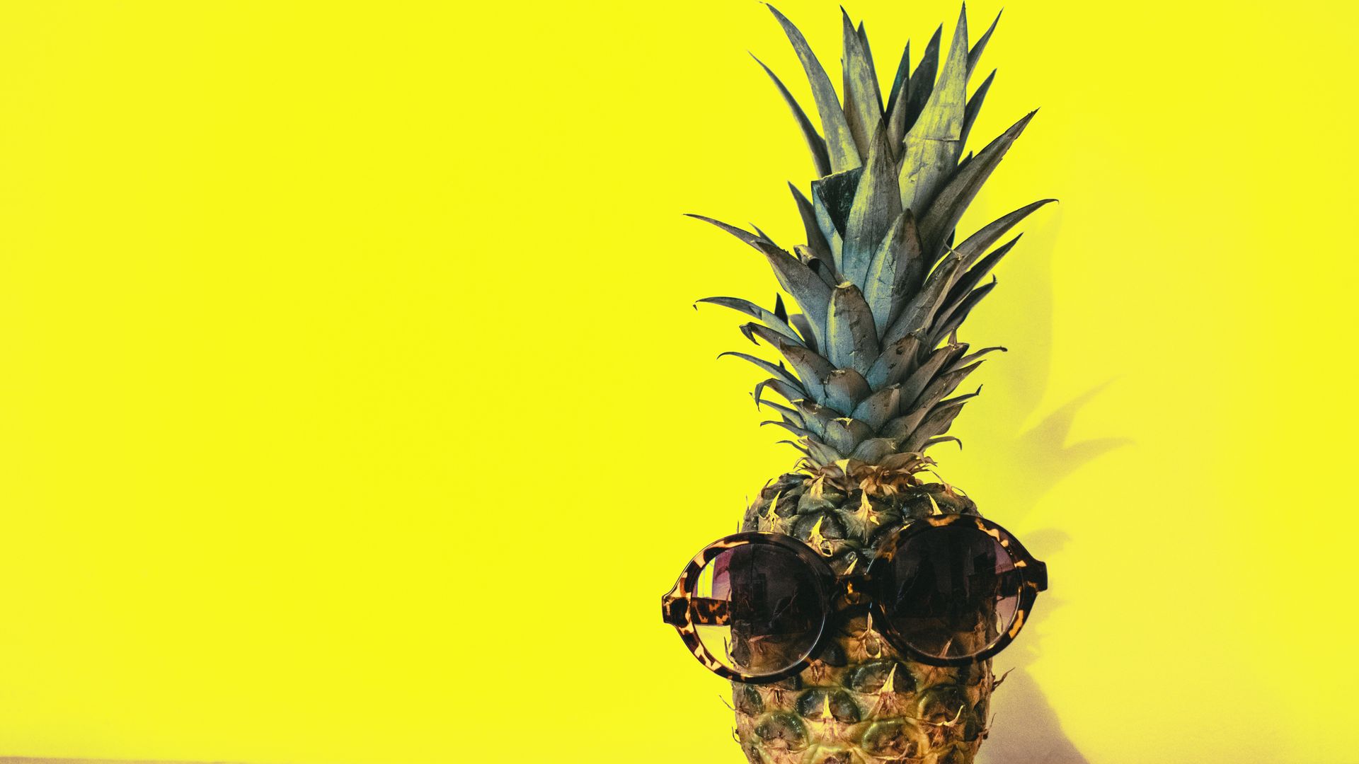 Pineapple With Sunglasses Beside Yellow Surface - National Relaxation Day 2019 , HD Wallpaper & Backgrounds