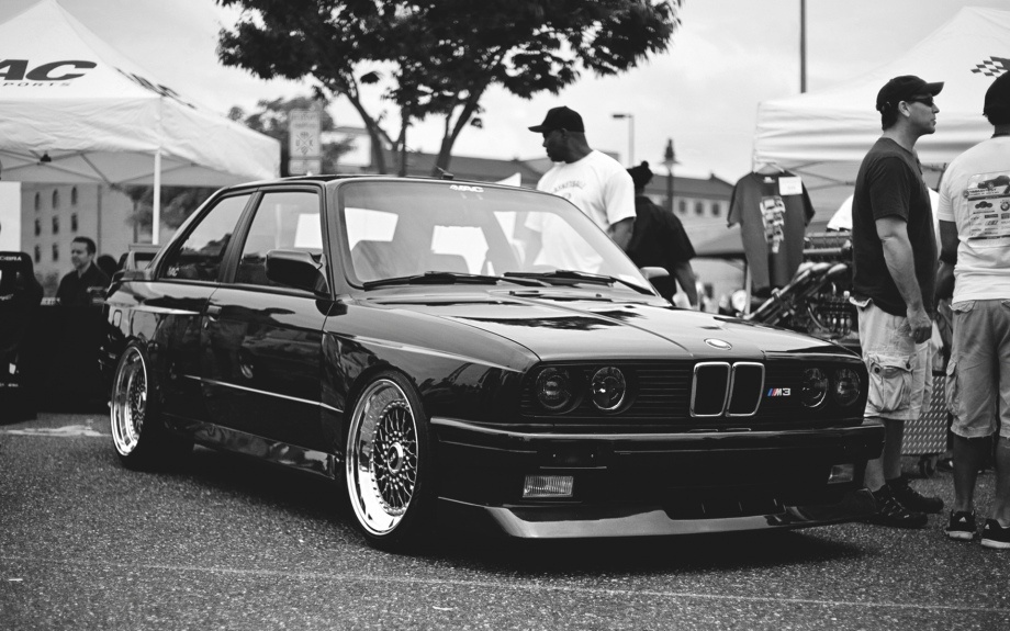Bmw, Old Car, And Wallpaper Image - Old Bmw Blacked Out , HD Wallpaper & Backgrounds