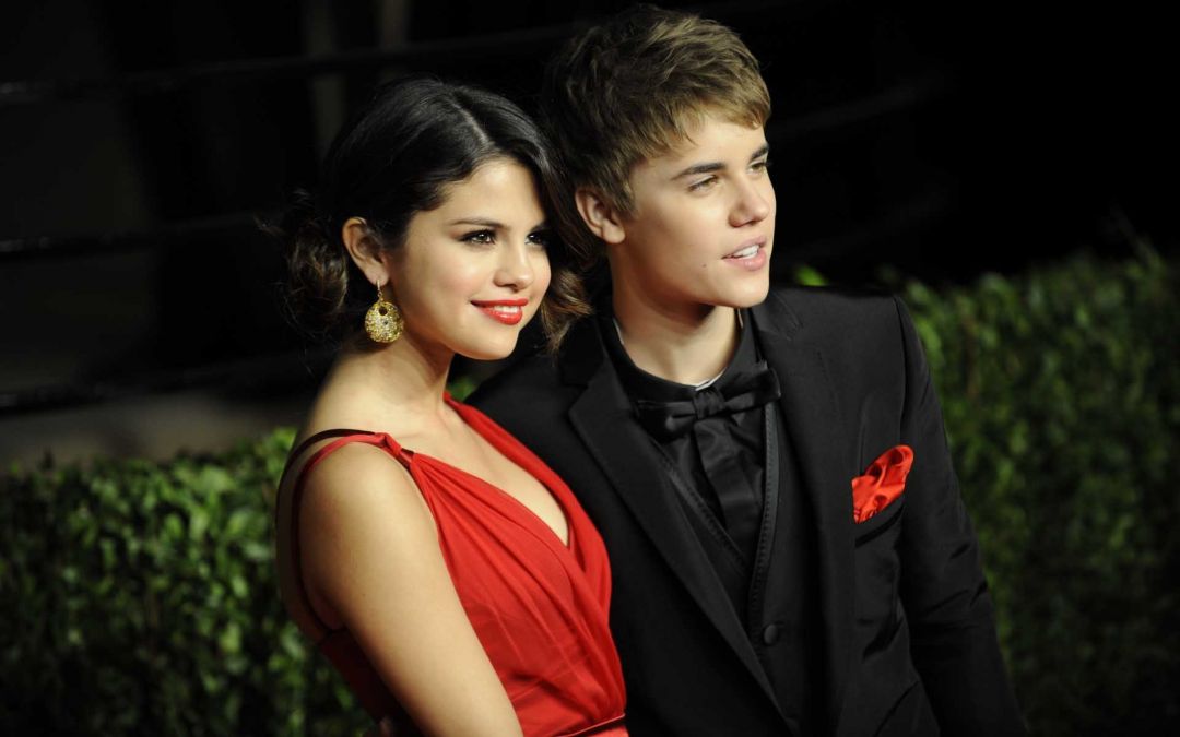 Justin Bieber Wallpaper - Selena Gomez And Justin Bieber Hd , HD Wallpaper & Backgrounds