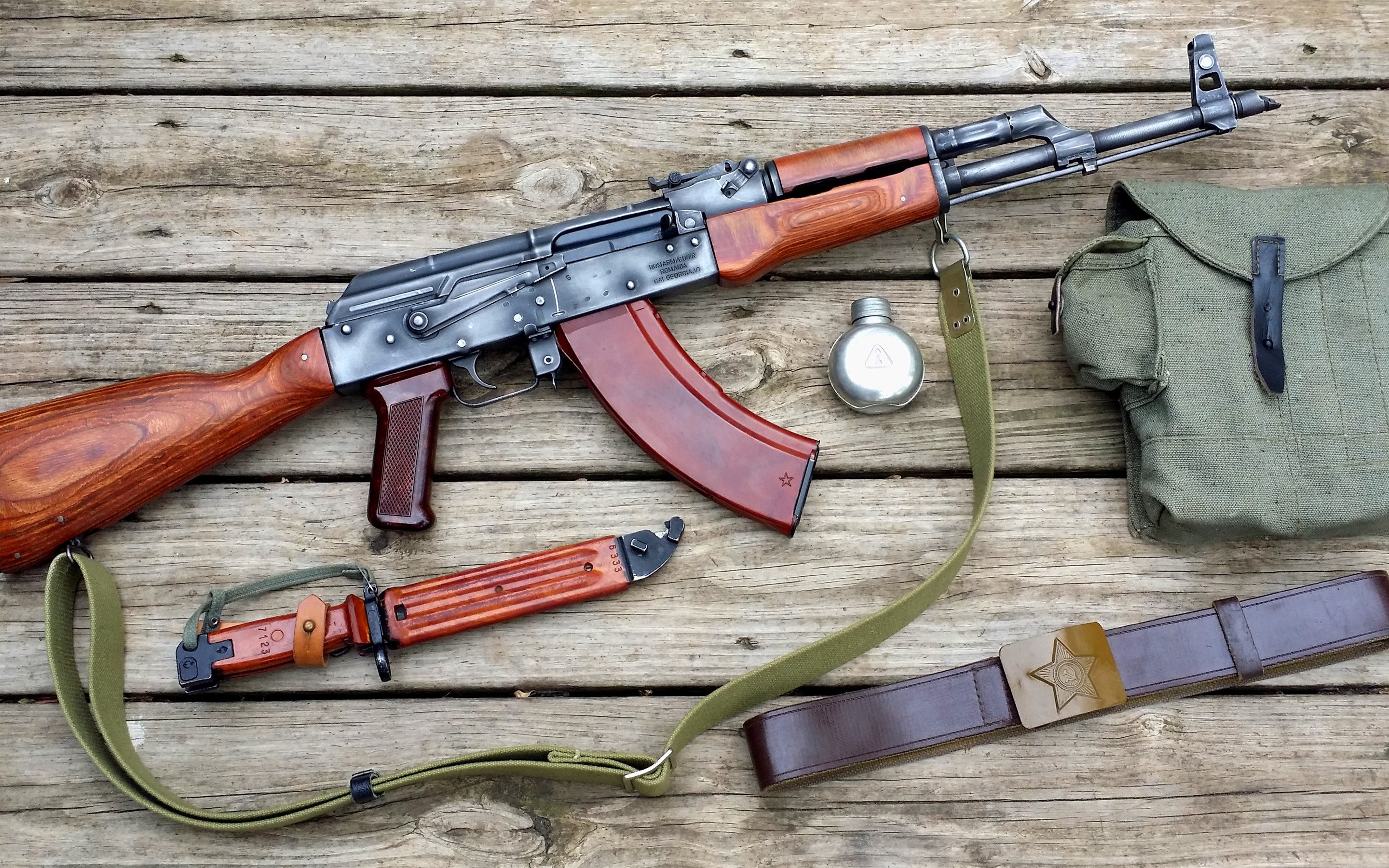 Wallpaper Ak-47 Gun, Bag, Knife, Weapon - Ak-47 , HD Wallpaper & Backgrounds