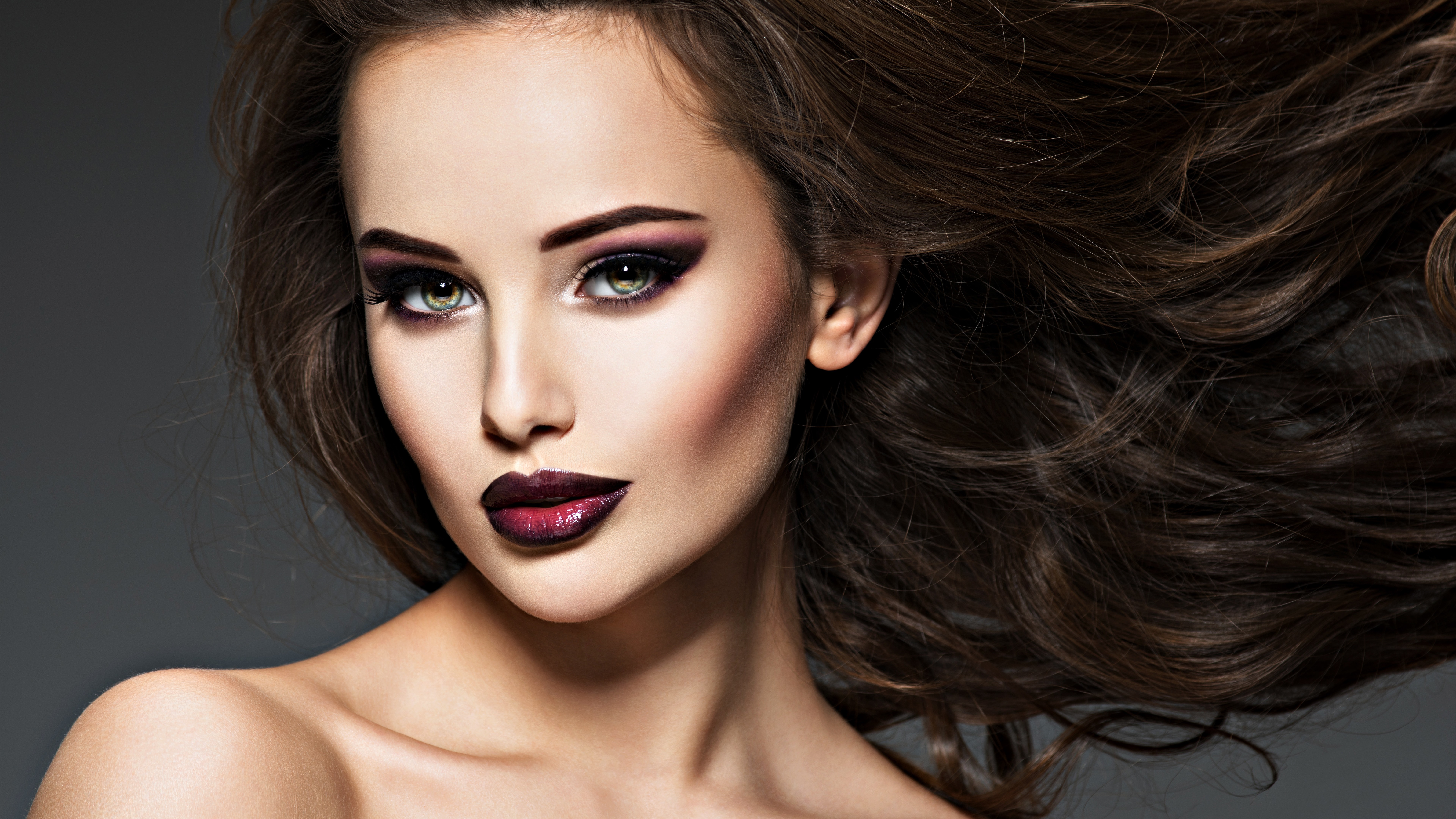 Wallpaper Fashion Girl, Red Lip, Hairstyle, Makeup - Fashion Makeup , HD Wallpaper & Backgrounds