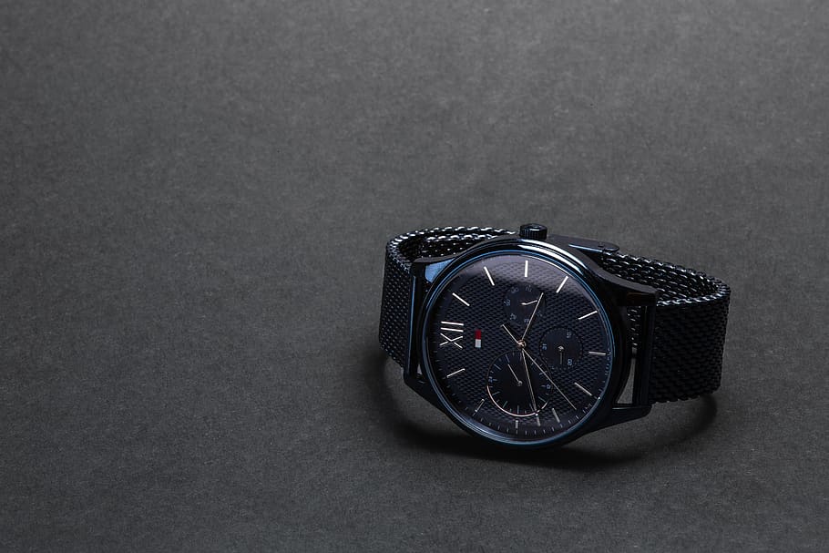 Round Black Tommy Hilfiger Chronograph Watch On Black - Analog Watch , HD Wallpaper & Backgrounds