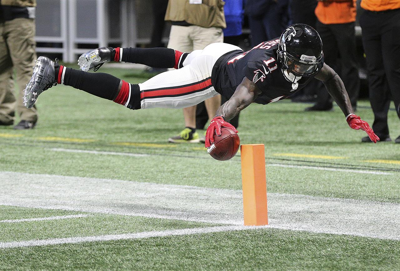 Julio Jones Diving Td , HD Wallpaper & Backgrounds