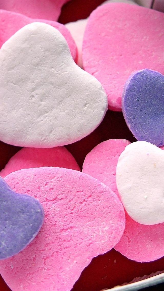 Iphone Wallpaper Love Heart-shaped Candy - Heart Wallpaper Hd Mobile Candy , HD Wallpaper & Backgrounds