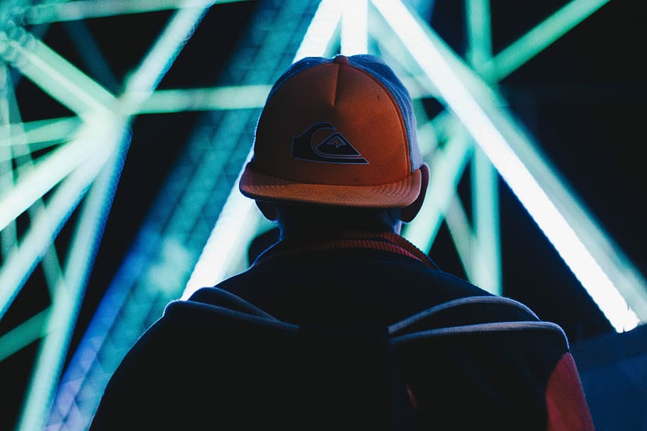 Selective Focus Photograph Of Person Wearing Cap And - Darkness , HD Wallpaper & Backgrounds