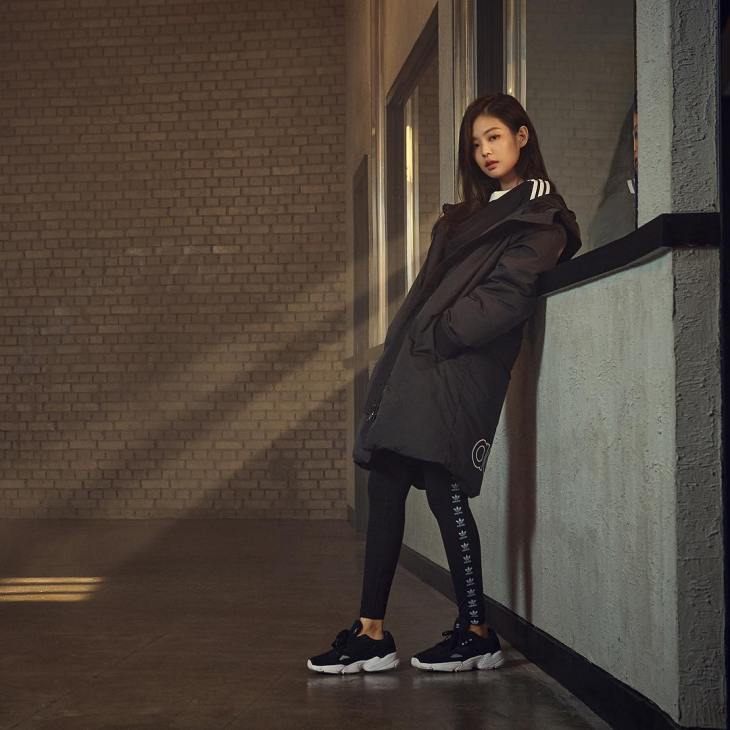 Adidas Originals Korea Shares Photos Of Blackpink - Blackpink Adidas Winter Jacket , HD Wallpaper & Backgrounds
