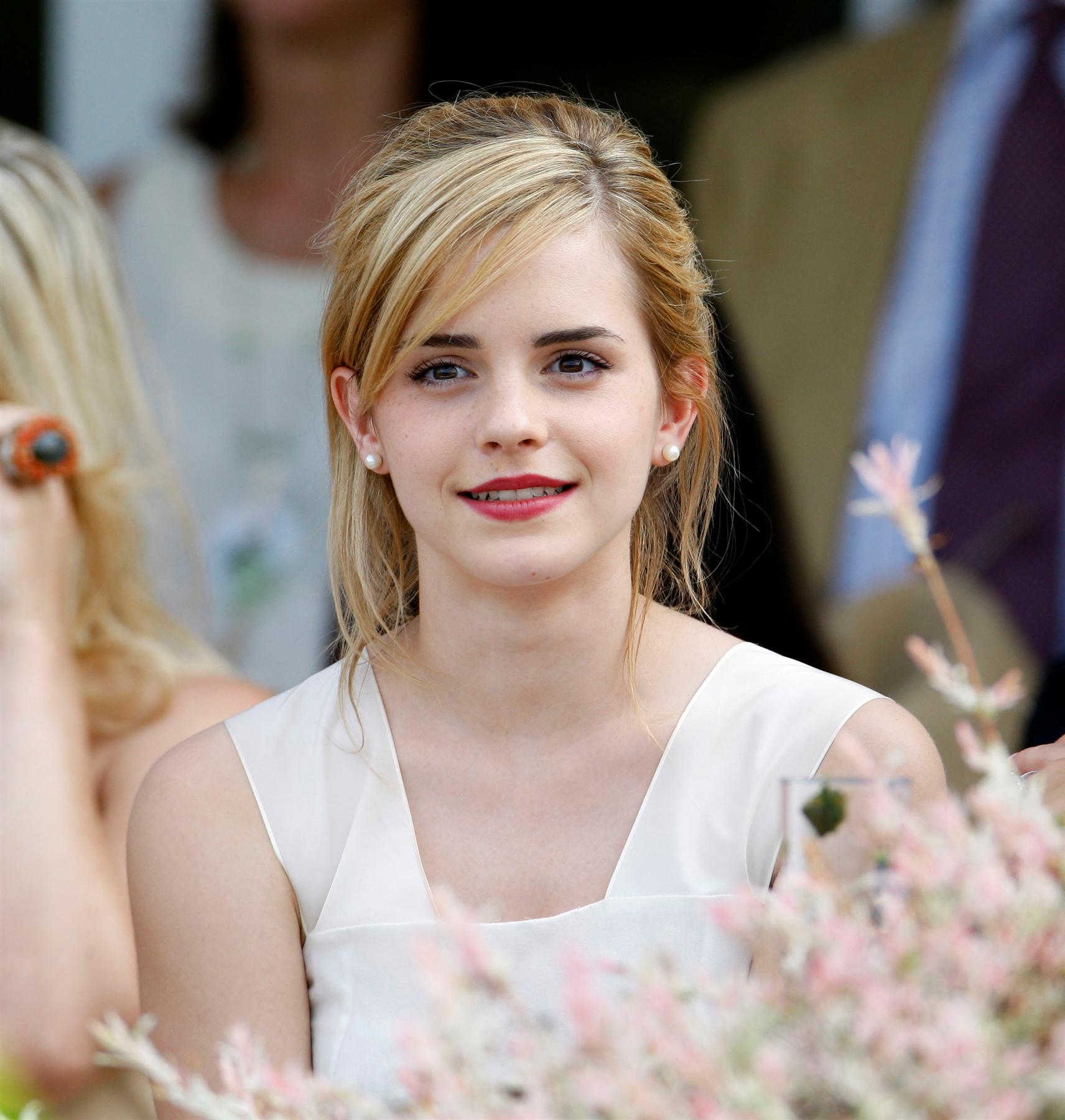 Emma Watson Pic Hd , HD Wallpaper & Backgrounds