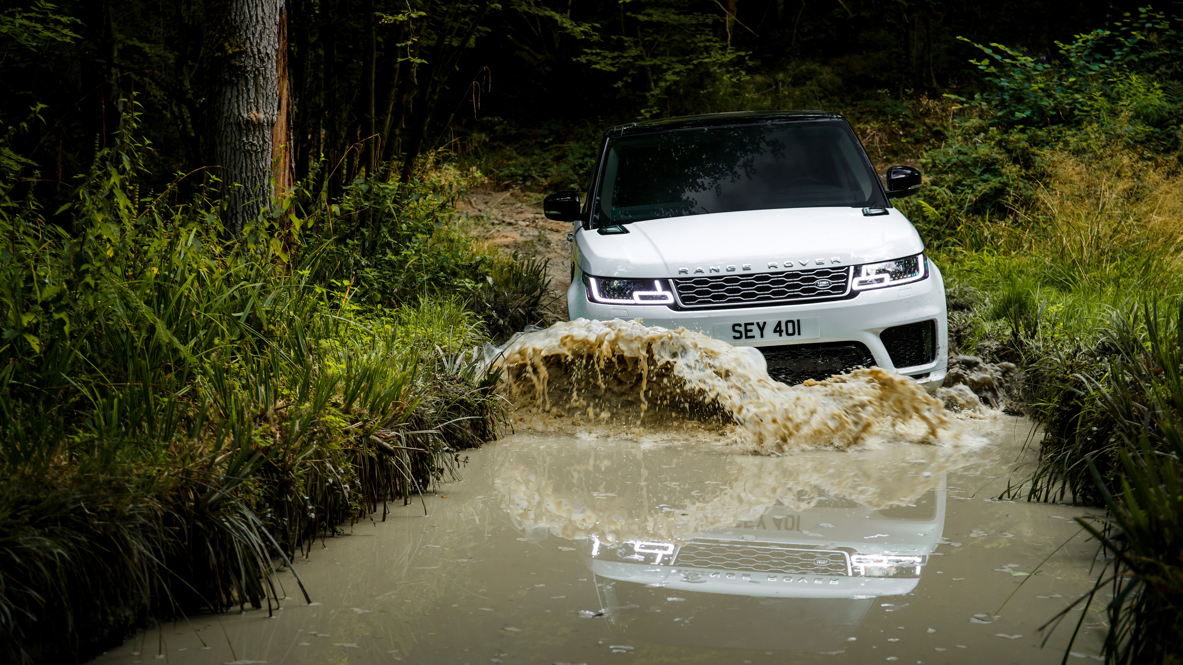 Range Rover Sport In Mud , HD Wallpaper & Backgrounds