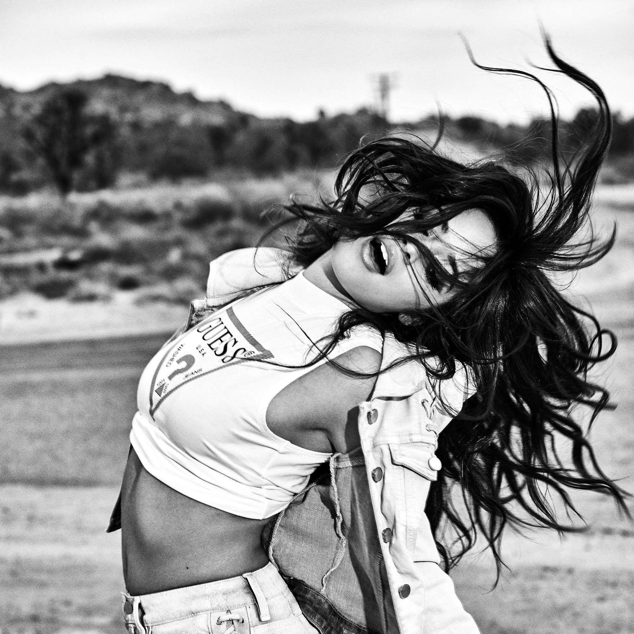 New Guess Ad Campaign Camila Cabello , HD Wallpaper & Backgrounds