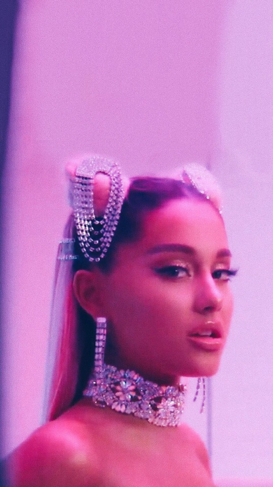 Ariana Grande 7 Rings Hd Wallpaper Backgrounds Download