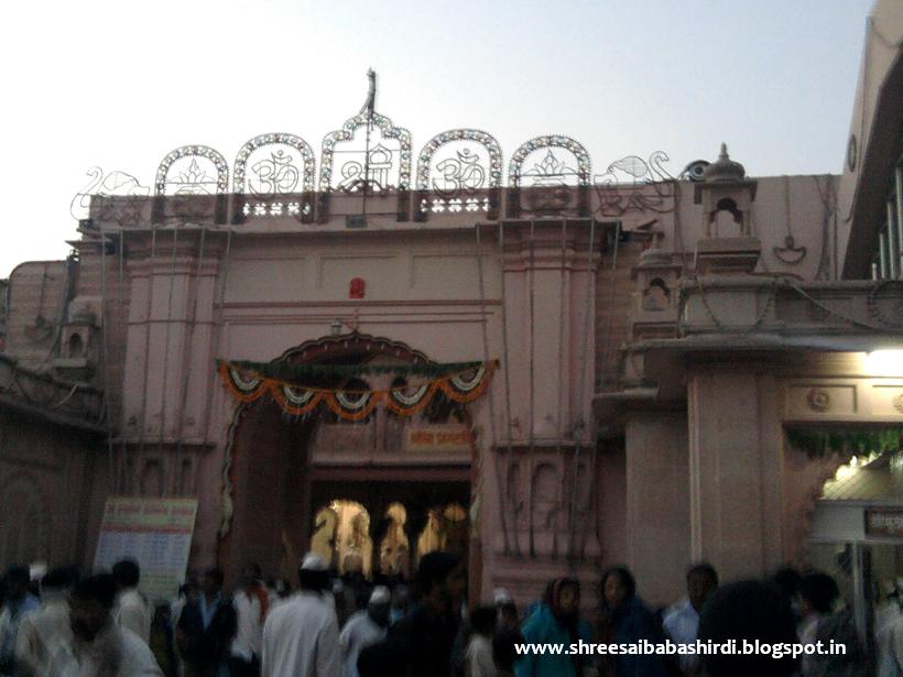 Gajanan Maharaj Temple At Shegaon And Gajanan Maharaj - Shrine , HD Wallpaper & Backgrounds
